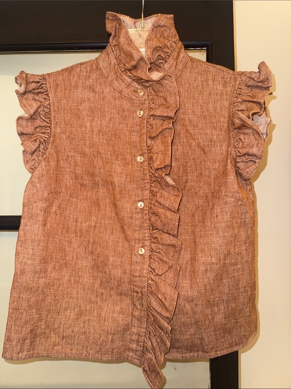 CHRISTY LYNN Marfa sleeveless Ruffle top in clay size Small S EUC